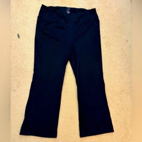 Torrid Full-Length Flare Legging Black Size 1x=XL=14/16 - Picture 1 of 1